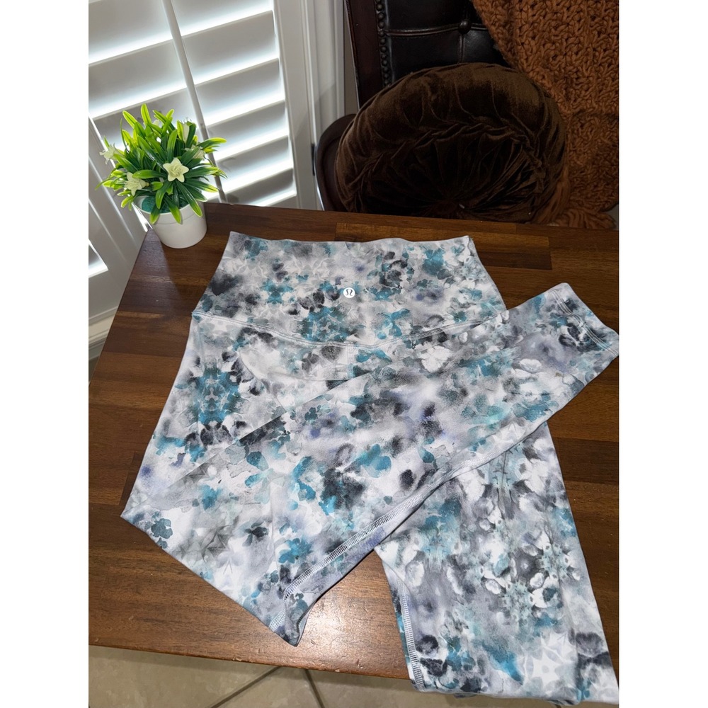 Lululemon Align High-Rise Pant 23-25 Kaleidoscope Floral Multi Blue Grey Size 6